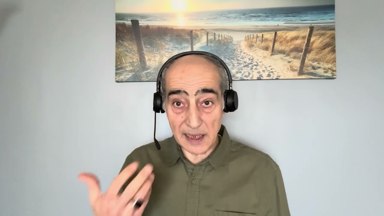 معاذ محارب على الطاولة وتحت الطاولة، عقدة فيصل القاسم واتجاهه المعاكس..