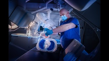 guidoo - the robotic surgical assistant from BEC