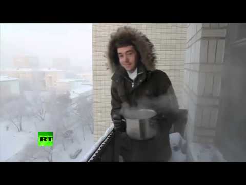 Crazy Russian Winter: What happens to boiling water at -41C?