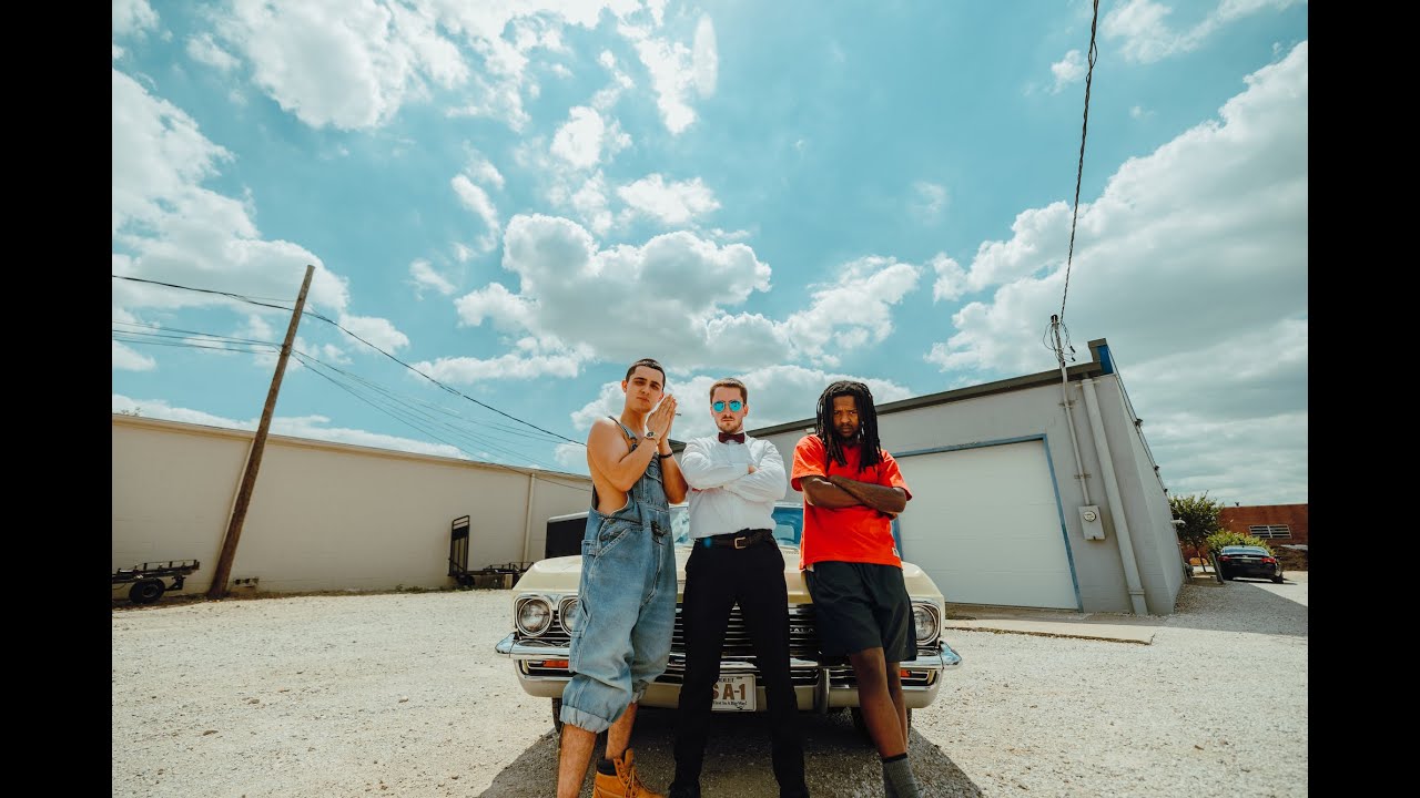 Robin Raps "Ruckus! (ft. Ali Buckets & Torin Messer)" OFFICIAL MUSIC