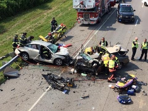 car-crash-very-shock-dash-camera-2017-hd
