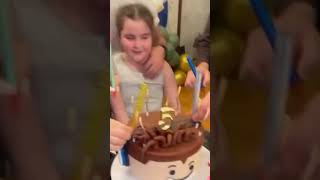 Rəqsanə Övladına Ad Günü Edib