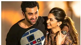 Ghagra Song by Rekha Bhardwaj and Vishal Dadlani (Yeh Jawaani Hai Deewani movie 2013) Ghagra Song by Rekha Bhardwaj and Vishal Dadlani (Yeh Jawaani Hai Deewani movie 2013)