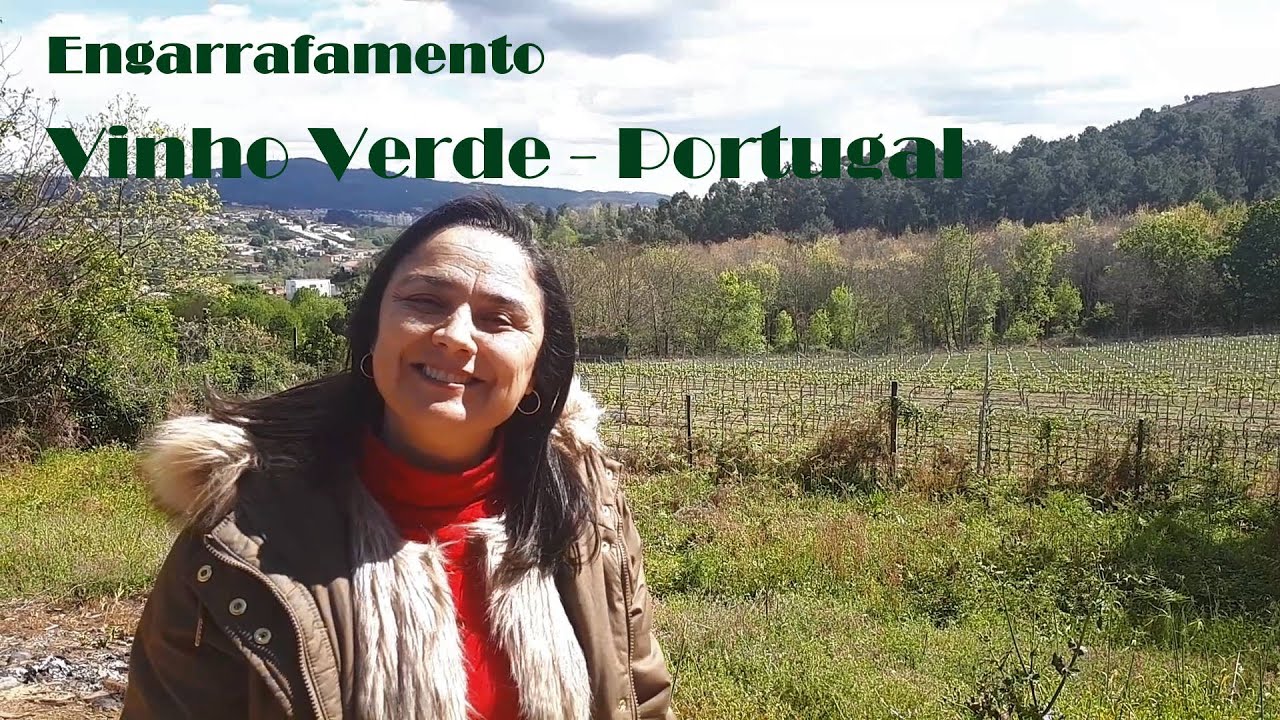 ENGARRAFAMENTO DO VINHO VERDE - PORTUGAL