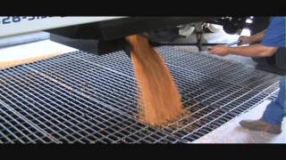 Bourbon Trailers demo - loading & unloading corn at Husker Harvest Days 2013