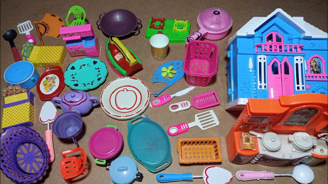 6 Minutes Hello Kitty Kitchen SetFull Plastic Kitchen Set set