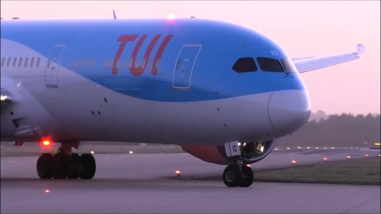 Sunrise Tui 787 landing / takeoff at Bournemouth Airport YouTube