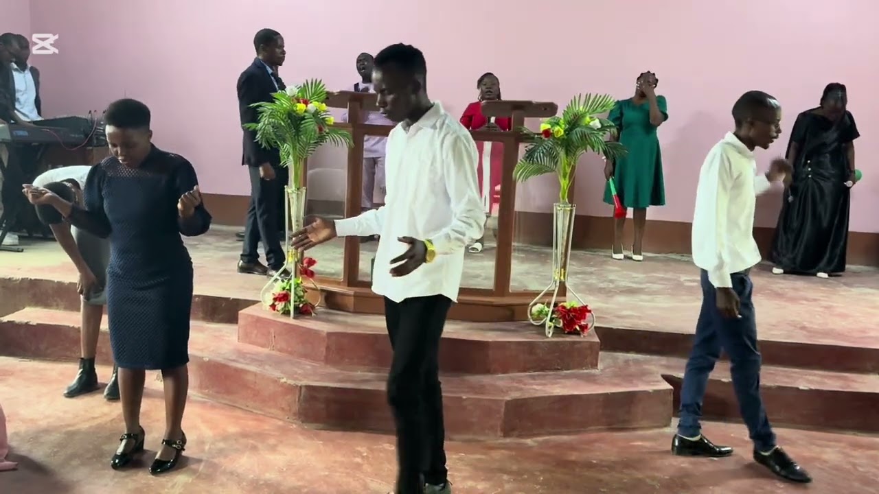 WORSHIPING IN THE PRESENCE OF THE HOLY SPIRIT 