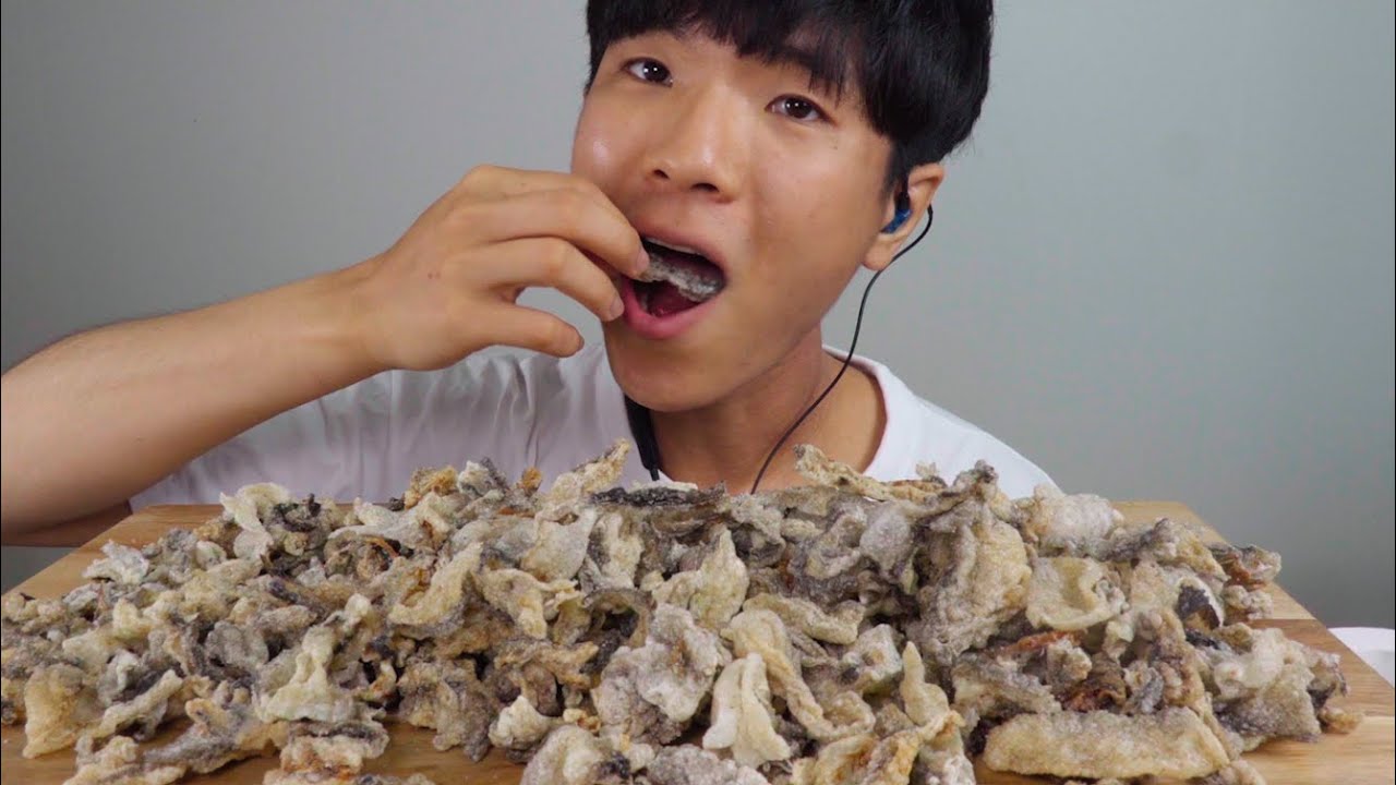 Shell Mukbang ASMR @ 명태껍질튀각 먹방 Fried Pollack Shell MUKBANG @ No Talking - YouTube