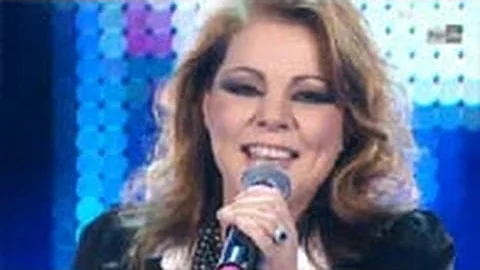 I migliori anni - Sandra canta "Maria Magdalena" 02/02/2013