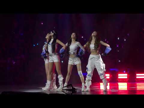 260816 MEOVV - Hit 'Em - KCON LA 2026 M COUNTDOWN DAY 3