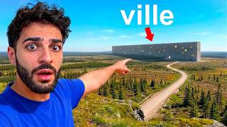 LA VILLE QUI VIT DANS UN MUR...
