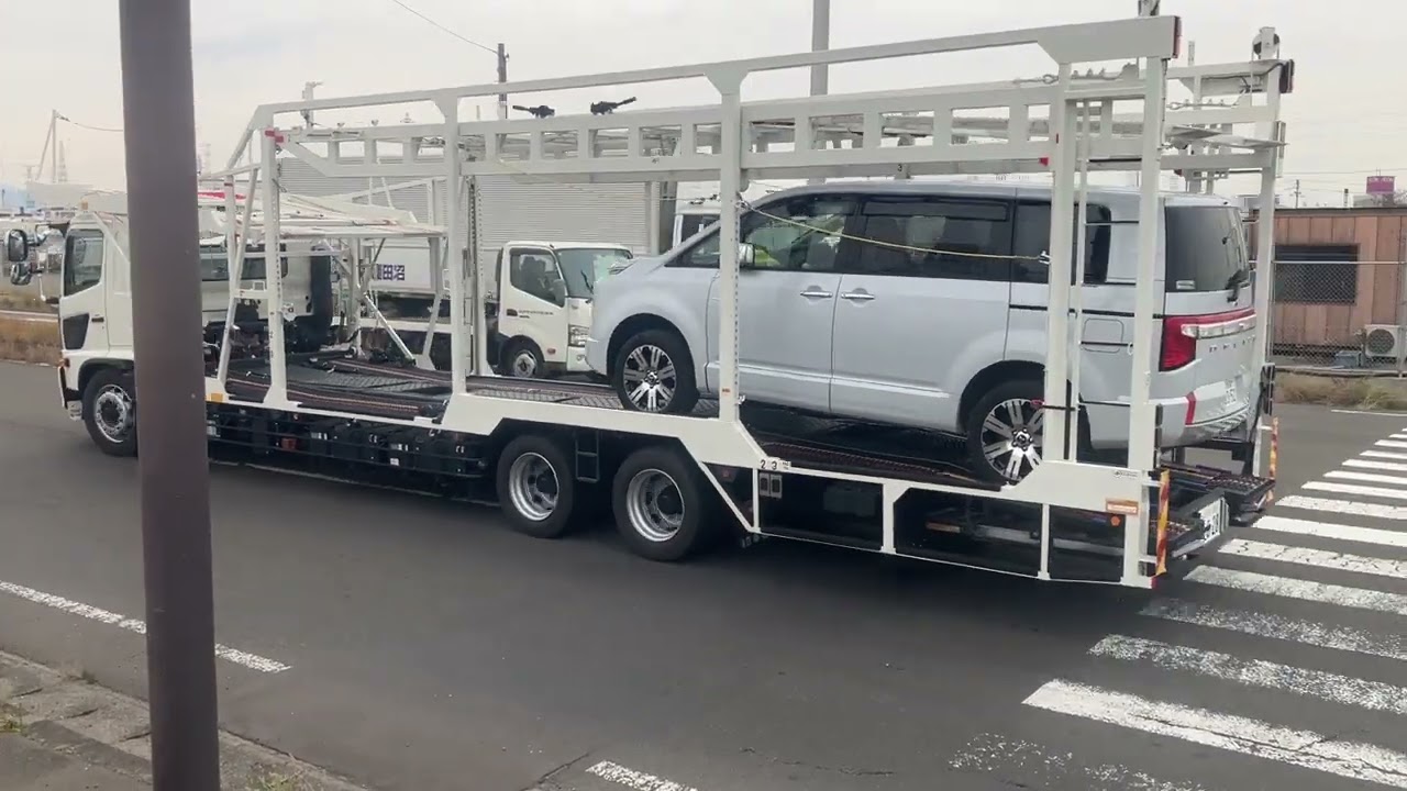 仙台港スラッパ＆トラック、トレーラー集