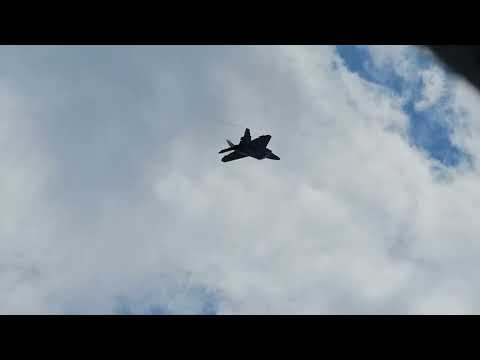 The coolest F-22 noise ever!