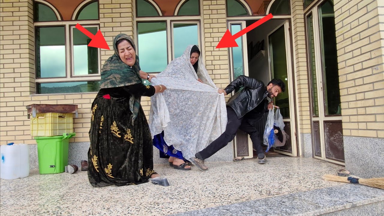 Sajjad came home with his new wife, only to be met with Amina's anger ad conflict.