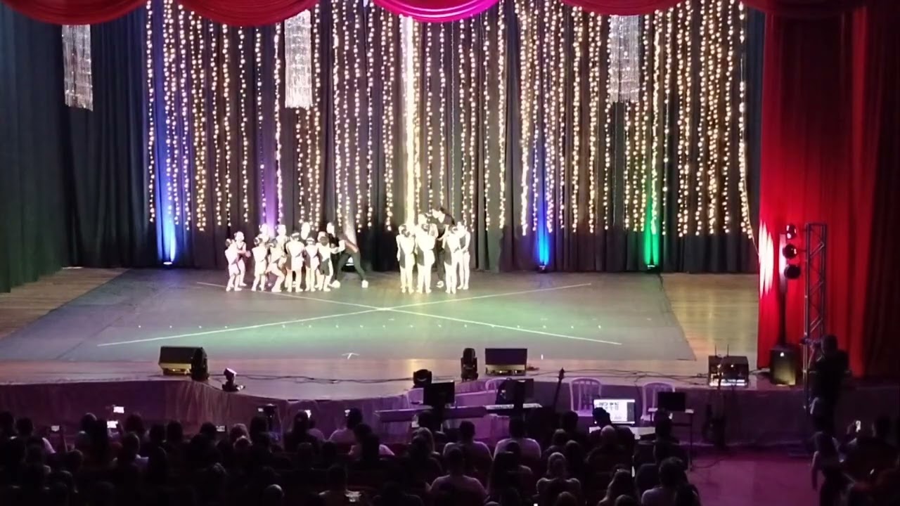 Espetáculo Volta ao Mundo - uma viagem dançante - Studio Dance Motive 2024