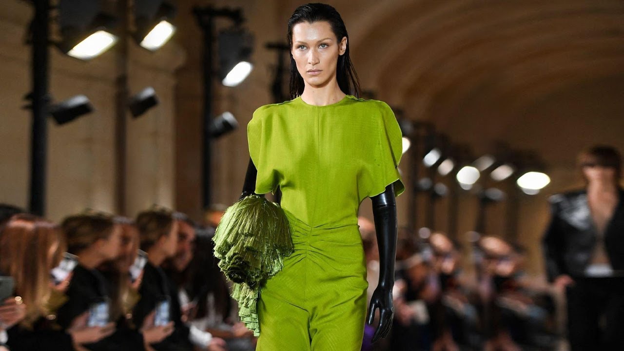 Victoria Beckham Spring/Summer 2023 Paris