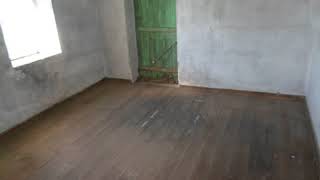 Casa antiga c/ quintal - Assafarge