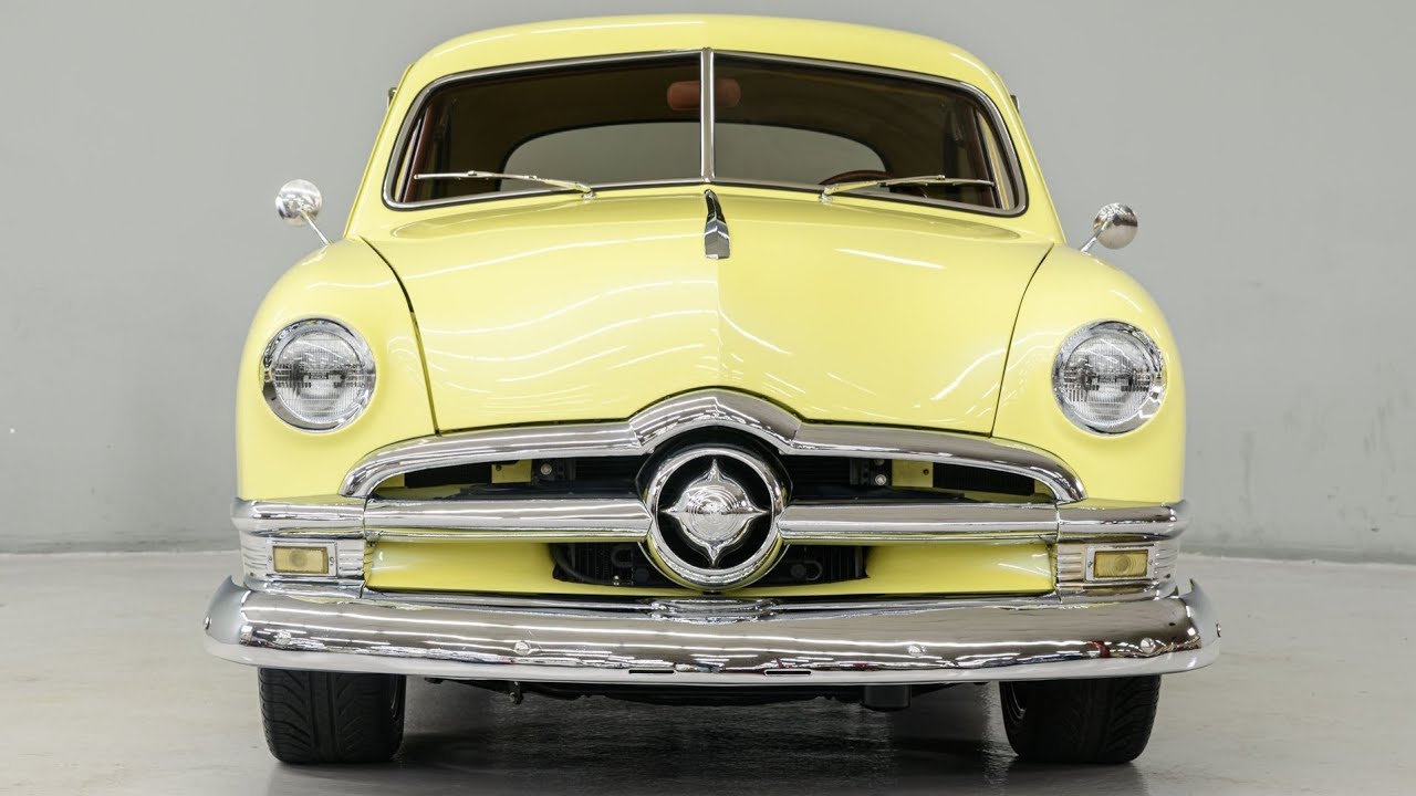 Ford Custom Street Rod | Классический американский стиль с современной мощью 