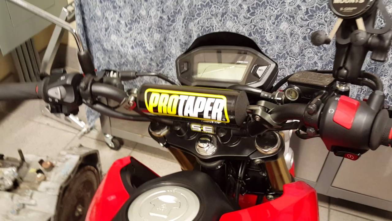 grom helmet lock