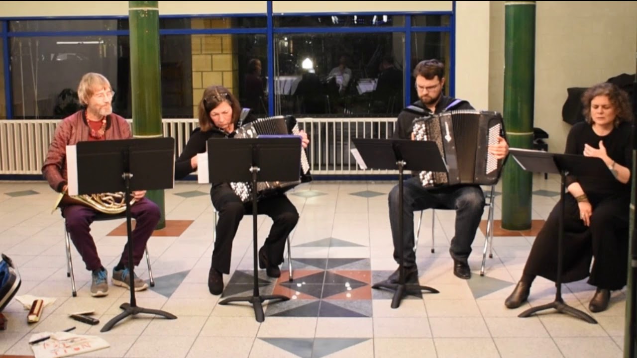 Carl Bergstroem-Nielsen: One Note-Game (Ettone-spil) (1980) (video with score glimpses)