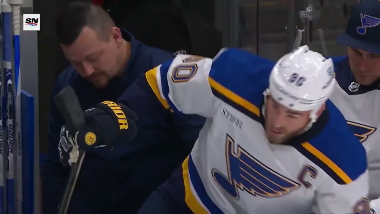 Ryan O' Reilly Humorously Makes His Way To Bench After Losing Skate Blade