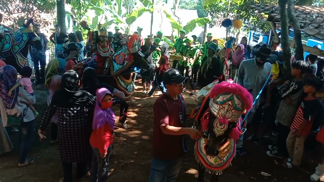 kesenian kudarenggong nopal group sumedang
