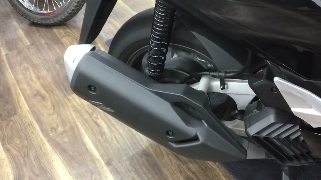 孔*王様 バイクジャケット　即購入可 孔*王様 バイクジャケット 即購入可 10月16日(水)20時～パリゴ