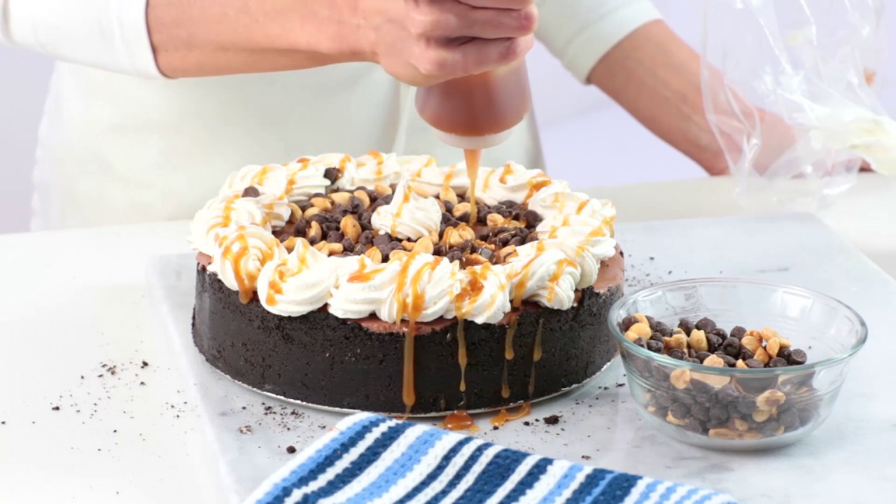 NoBake Candy Bar Pie Foodie Files YouTube