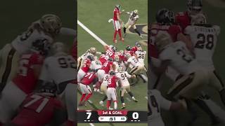 Bijan Robinson TANKS his way in for his 2nd TOUCHDOWN Falcons vs saints #shorts #nfl #falcons #nfc