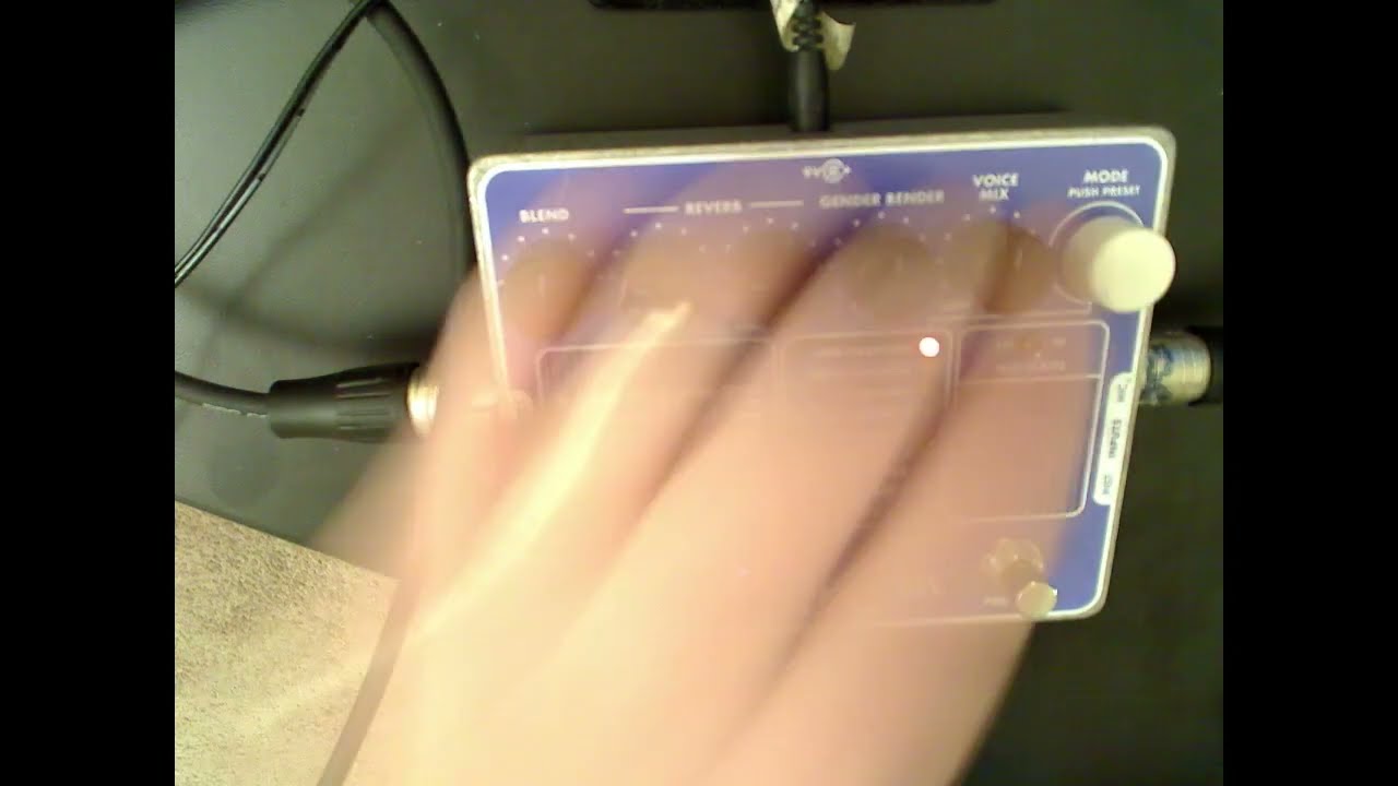 EHX Voice Box Demo