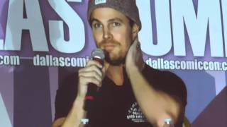 Dallas Comic Con Feb 2016- Stephen Amell