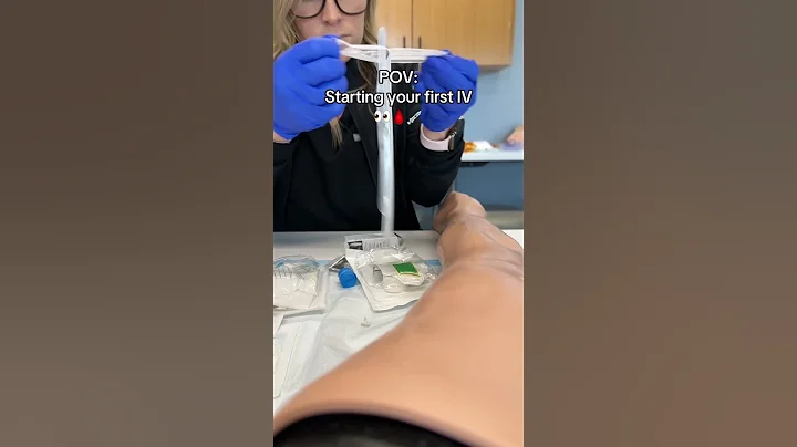 POV: Starting your first IV 👀🩸💉 #RN #BSN #futurenurse