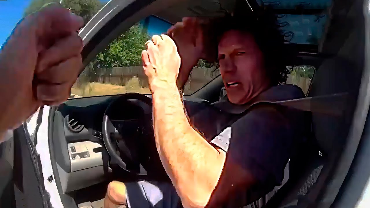 When a Simple Traffic Stop Goes Horrible Wrong... - YouTube