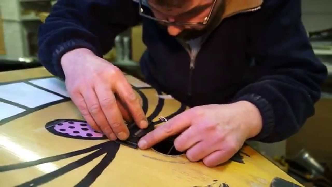 folkfriends.com  - Katzenjammer Bass Balalaika repair / applying new pickups