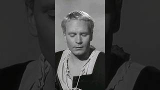 Perchance to dream. #hamlet #williamshakespeare #laurenceolivier