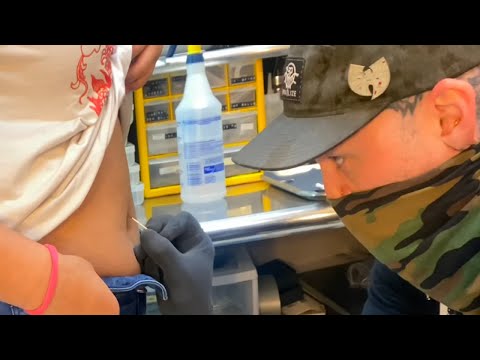 GETTING MY BELLY PIERCED 🫣‼️ | Vlog | 2023 | painful