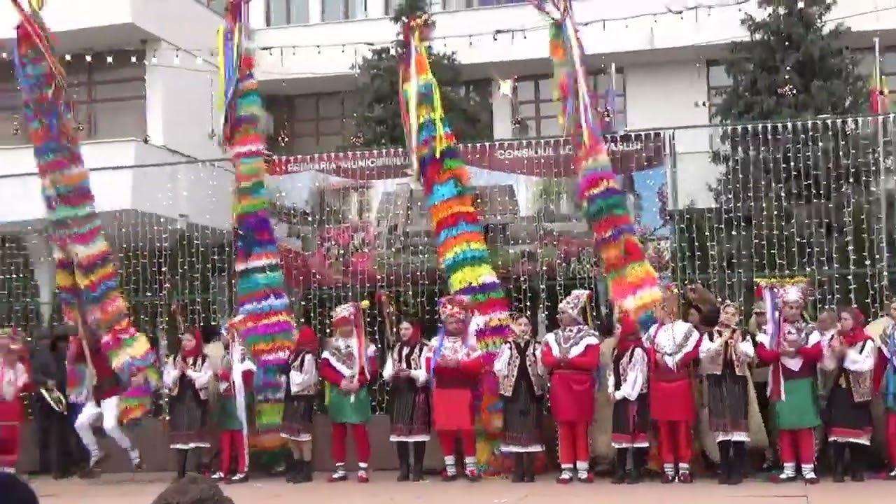 Ansamblul de obiceiuri de iarnă din Todirești, Vaslui / The winter customs ensemble from Todirești