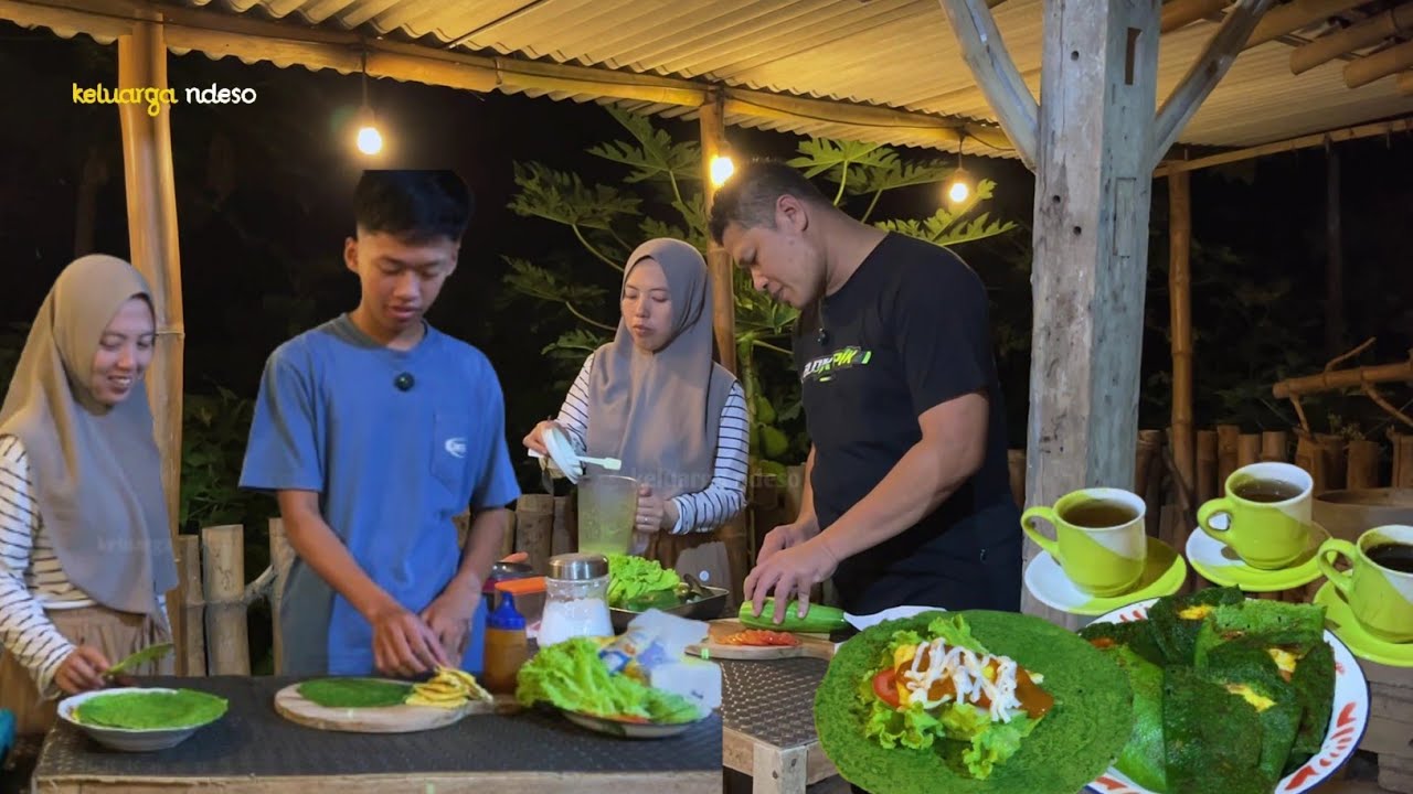 Masak di kafe pribadi bersama anak dan suami, membuat kebab sayur super nikmat, masak di desa 