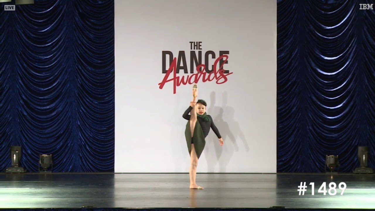 camera iphone 8 plus apk Ava Ding - Journey To The Past