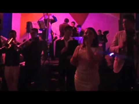 La Tottos Salsa Band - Usted Abuso (En vivo)