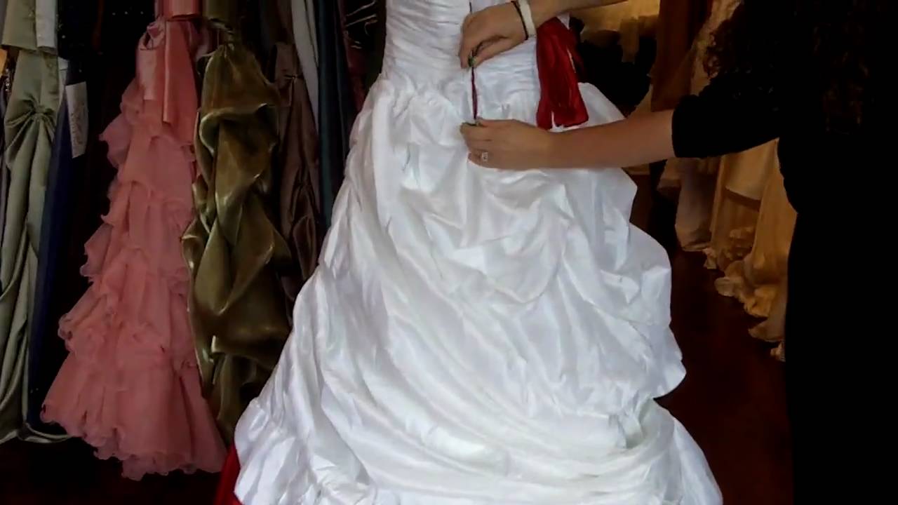 Red and White Wedding Dress from weddingdressfantasy.com