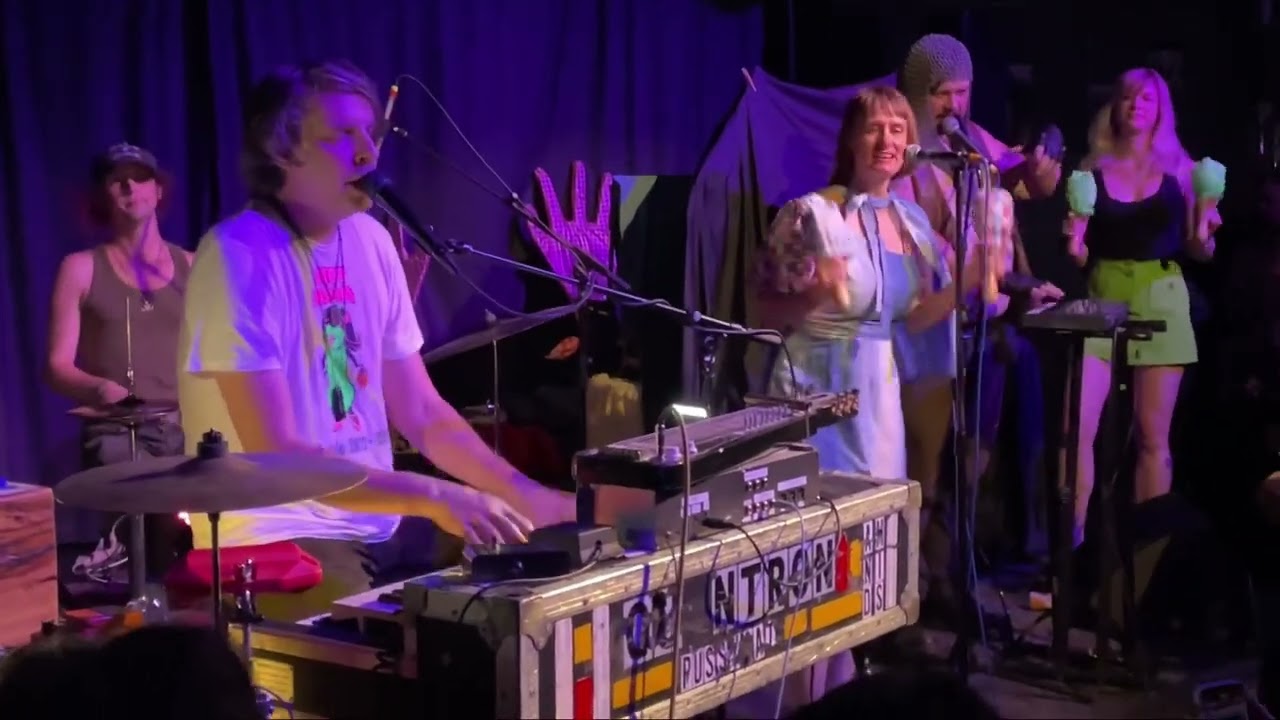 Quintron & Miss Pussycat - I’ve Got a Guy 4 That (Live at Zebulon)