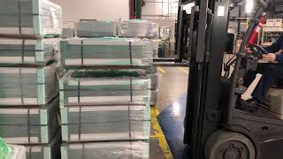 Down-stacking a pallet of plate
