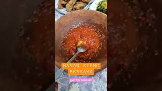 Makan Siang Wow