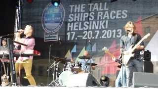 Osmo Ikonen - Runaway Baby (Bruno Mars cover) (Tall Ships Races event)