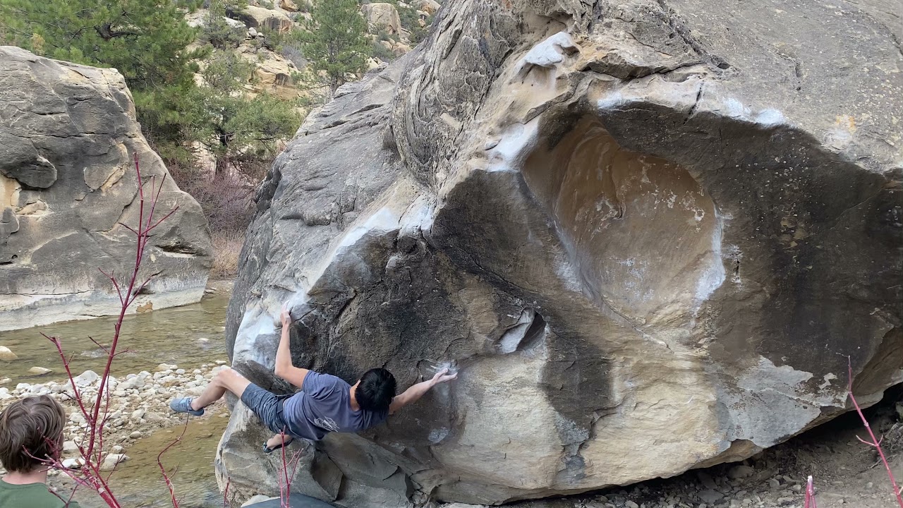 Joe's Valley Bouldering - Left Fork - Lowtide V6/7