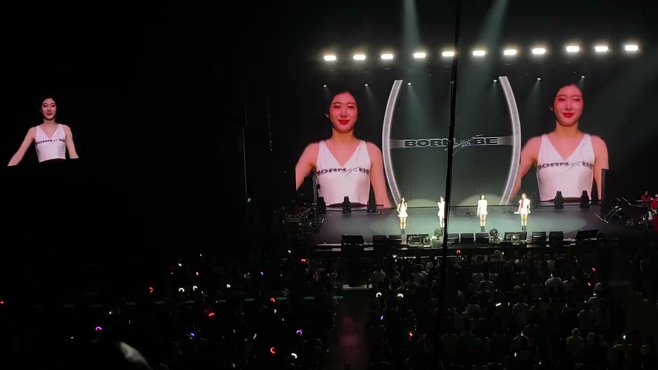 ITZY TORONTO CONCERT DAY 2 - FAN PROJECT, Speech, 