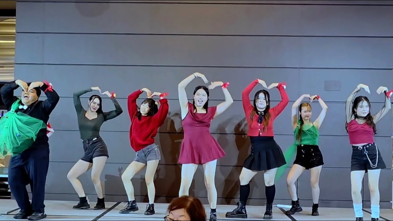 [SHOWCASE] NewJeans Ditto, fromis_9 LIKE YOU BETTER, TWICE Heart Shaker | Business Gala by KADENCE