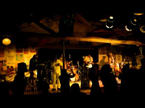 Warrior King- intro"Can't Get Me Down/Never Go Where Pagans Go"(live) in Berkeley Ca. 2014